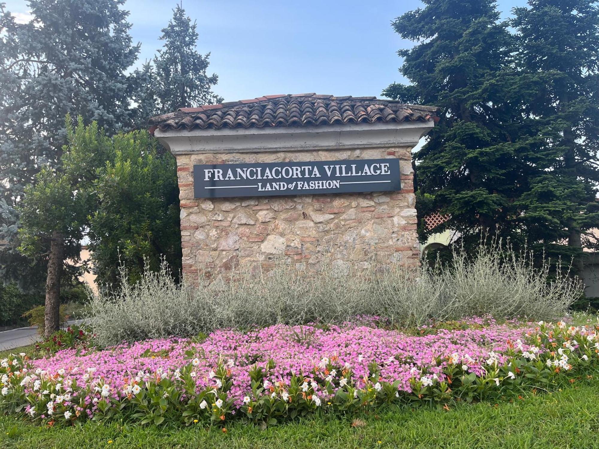 Anna Appartamento Vacanze Monticelli Brusati Extérieur photo